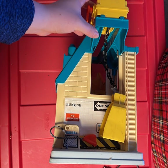1967 fisher price lift and load depot - Picture 3 of 5